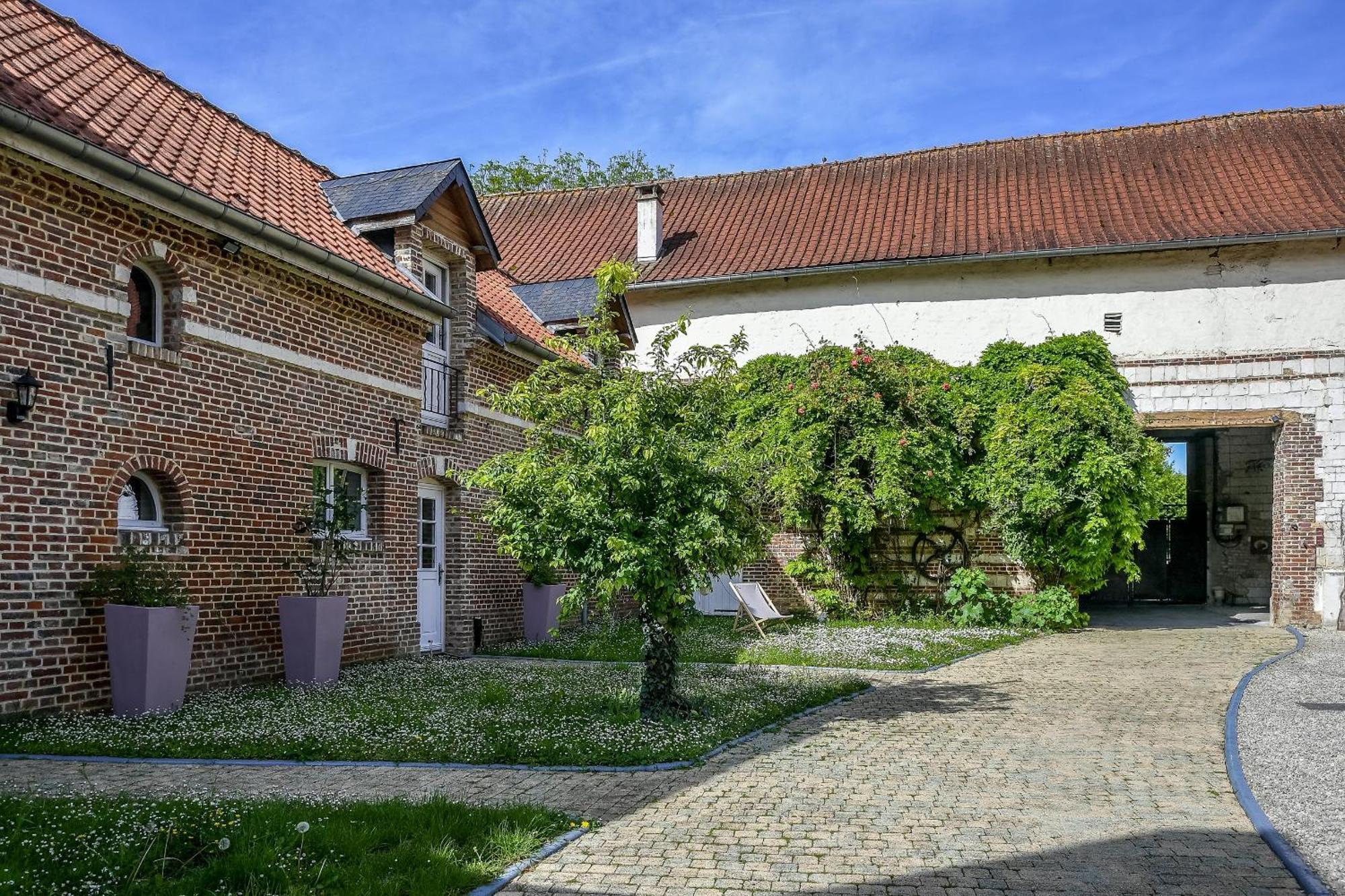 Le Relais Du Beffroi & Spa Saint-Riquier Exteriér fotografie